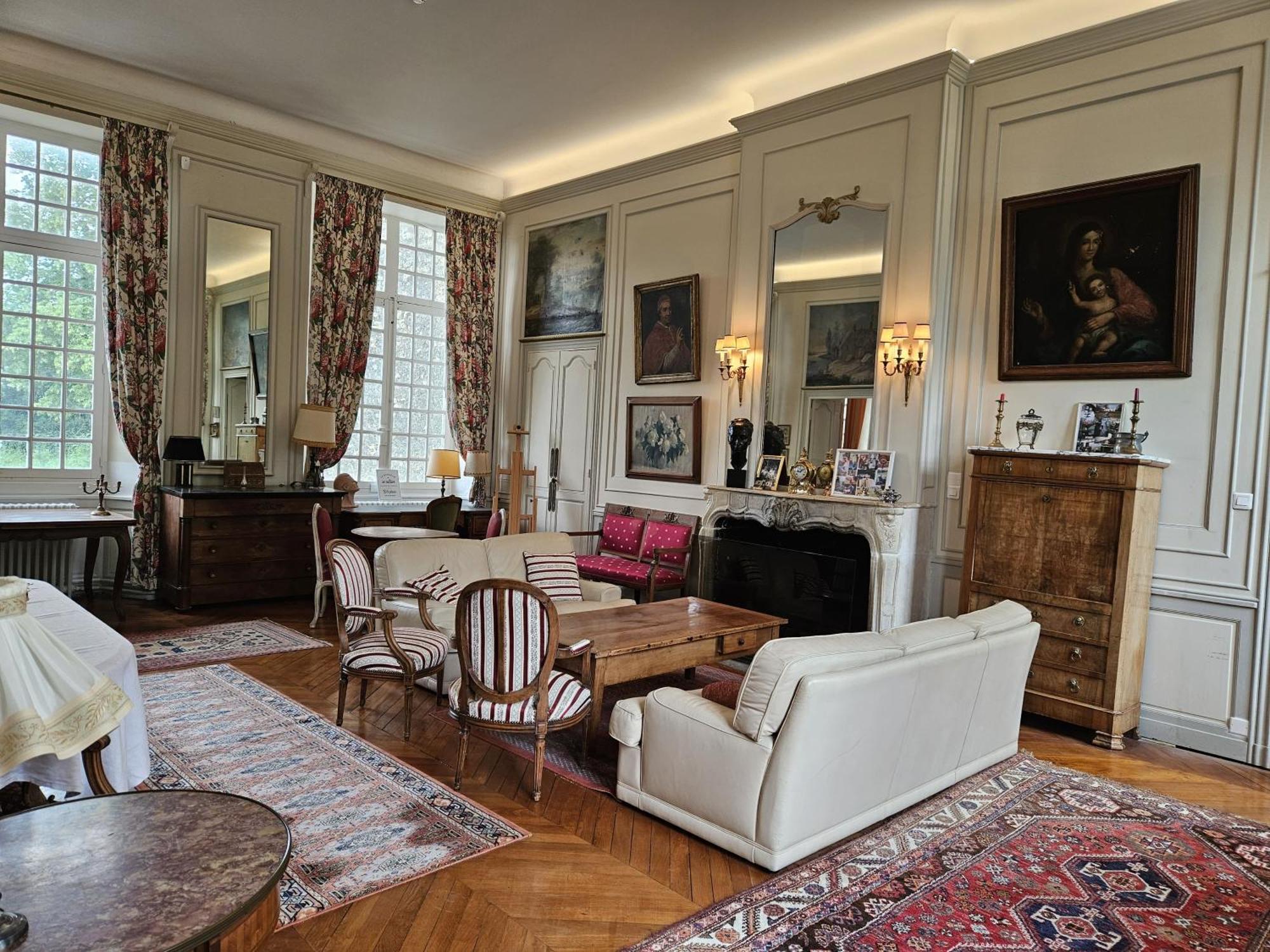 Chateau De Mornay Saint-Pierre-de-l'Isle Luaran gambar
